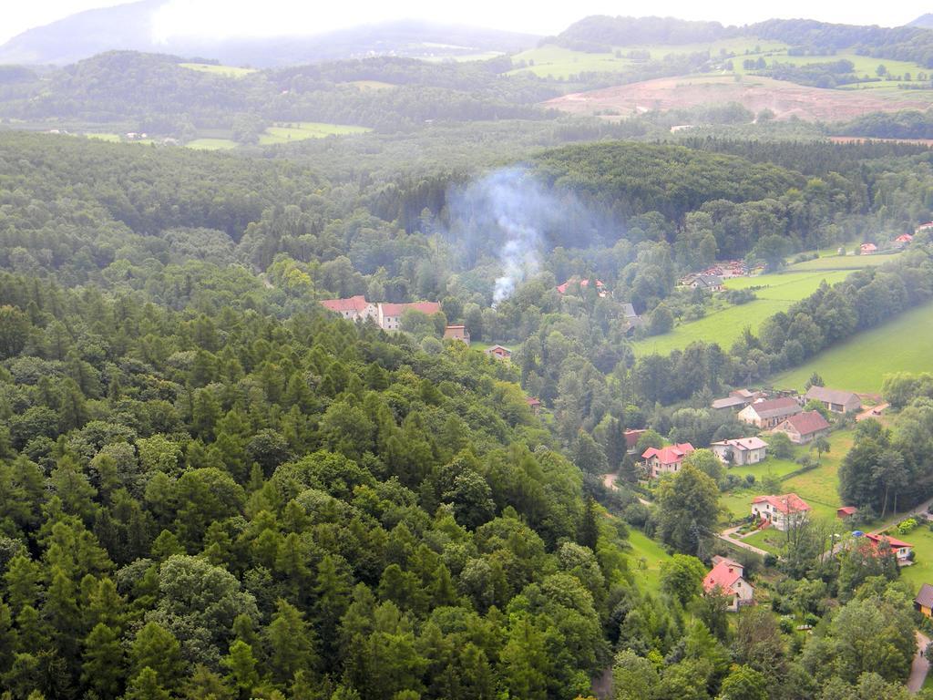 Zamek W Dziegielowie Extérieur photo