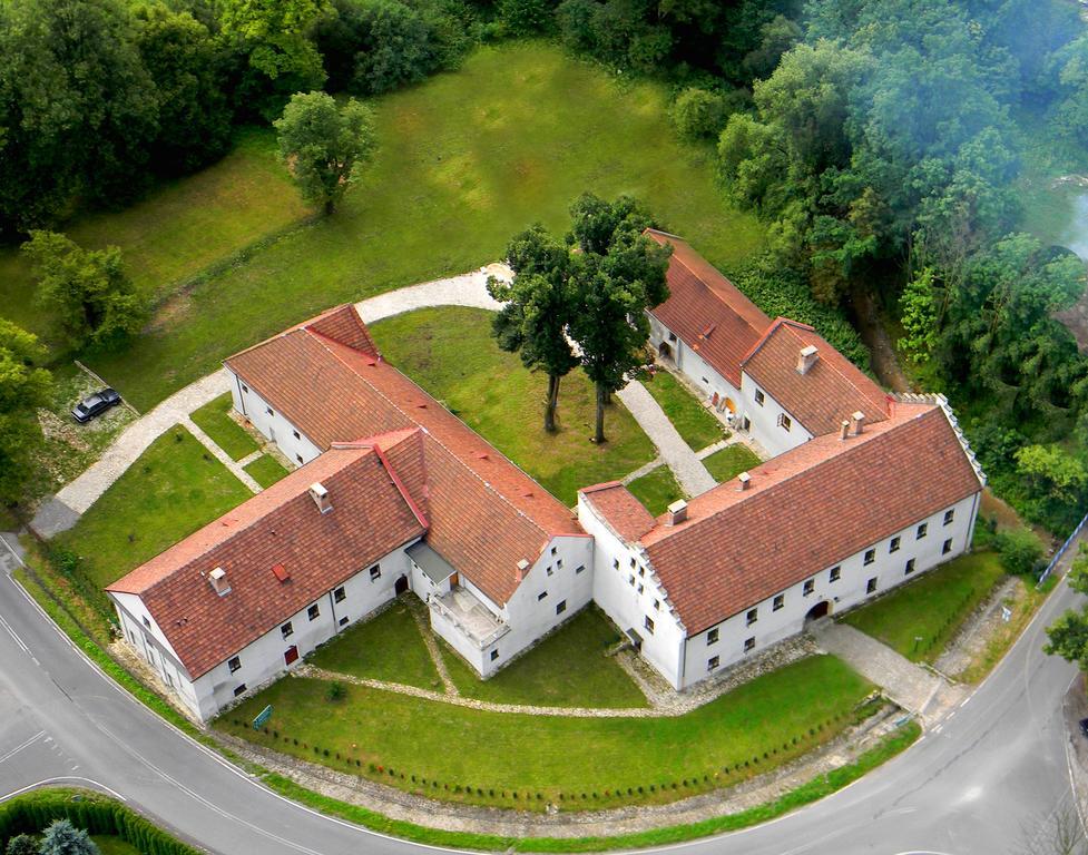 Zamek W Dziegielowie Extérieur photo